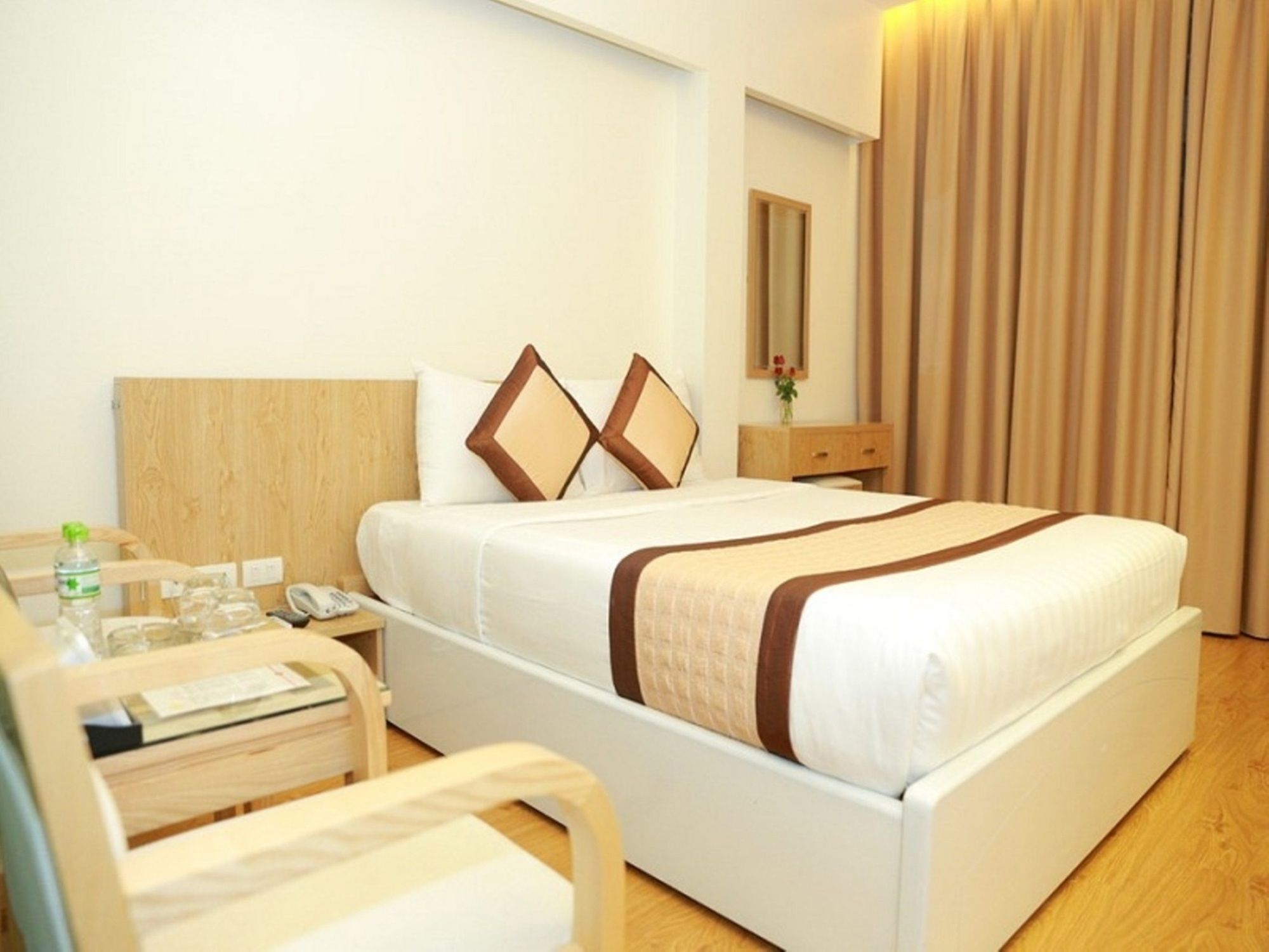 Oyo 210 Saki Hotel Hanoi Exterior foto